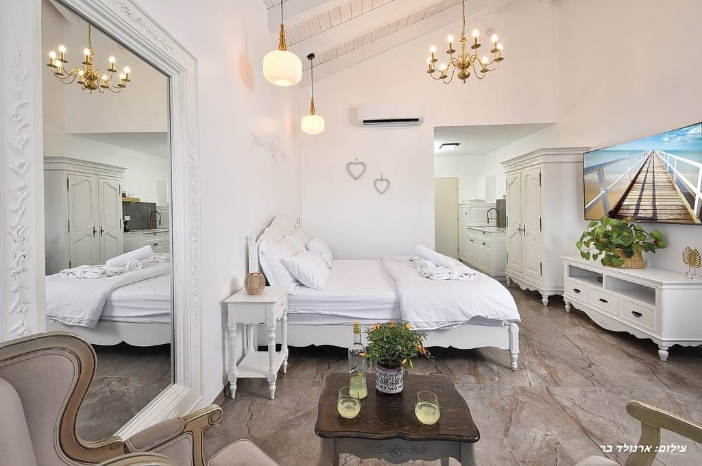 WhatsApp Image 2025-04-17 at 10.19.08 (2)